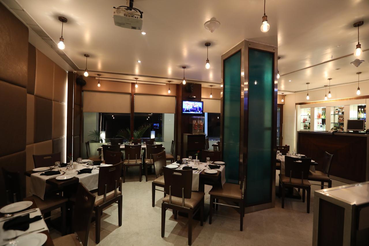 Citizen Hotel Mumbai Exterior foto