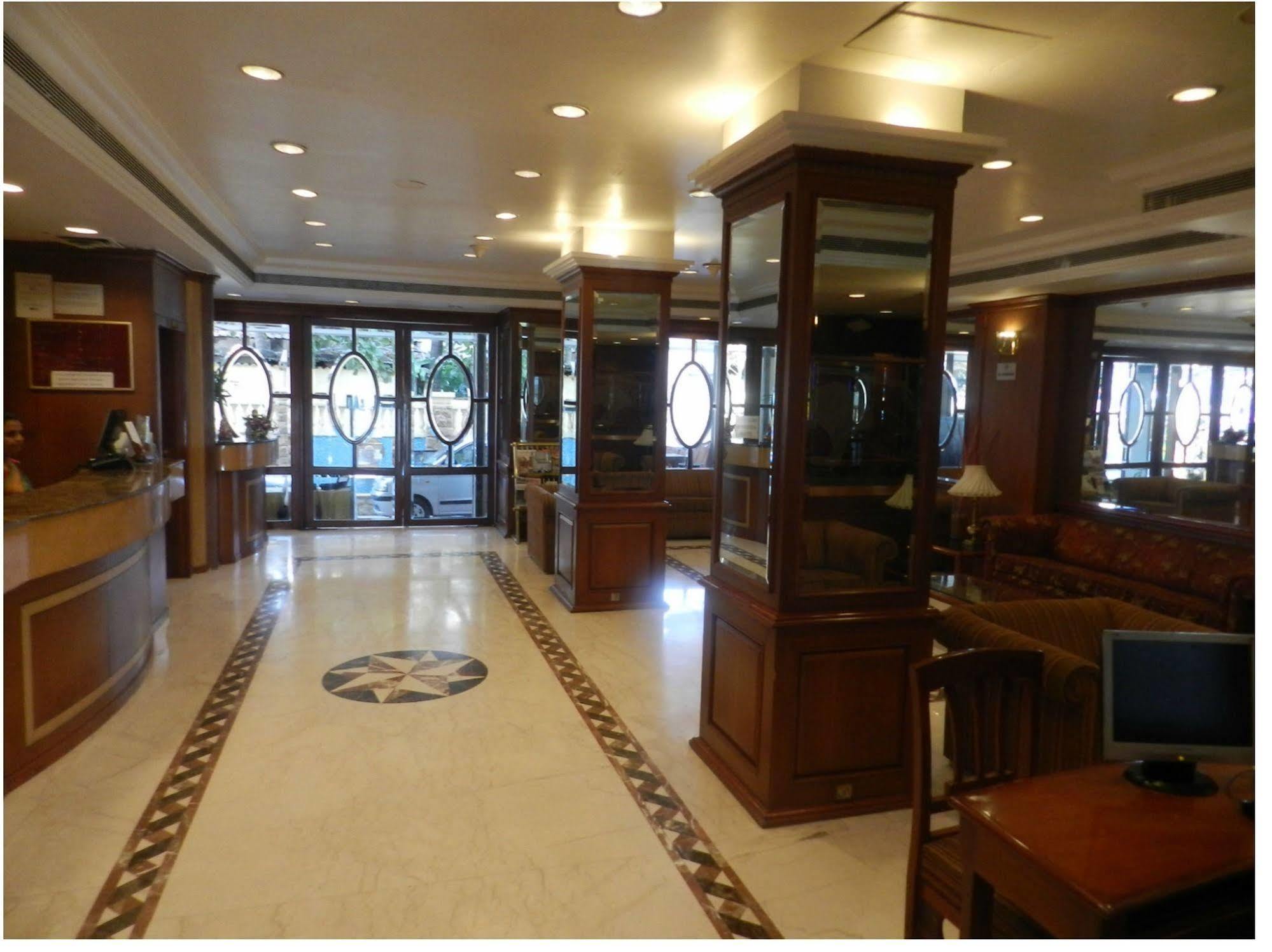 Citizen Hotel Mumbai Exterior foto